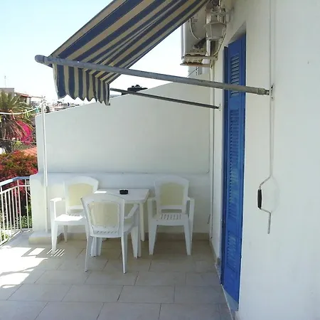 Marmarinos Ξενοδοχείο *